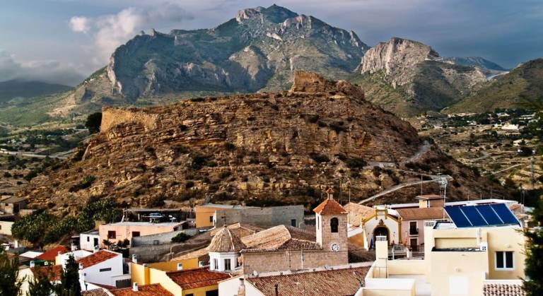 Euronet instala en BUSOT (Alicante) uno de sus primeros cajeros automáticos en la España desbancarizada