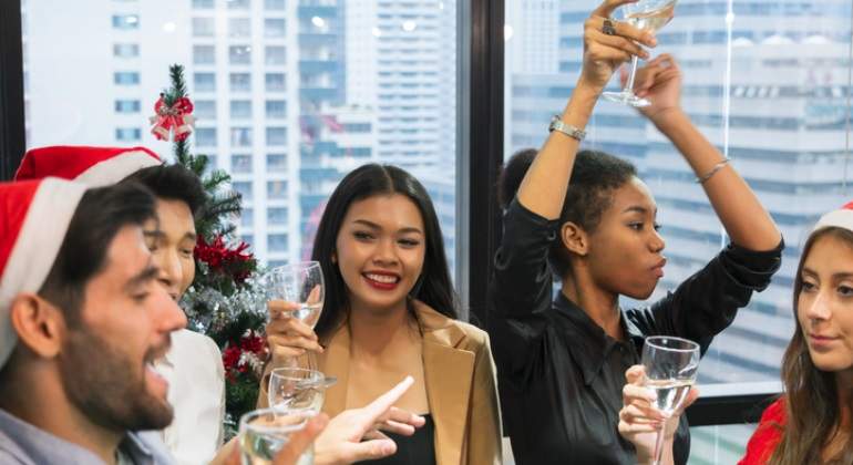 Cena de Empresa de Navidad: Más que una Tradición, un Evento para Fortalecer Lazos